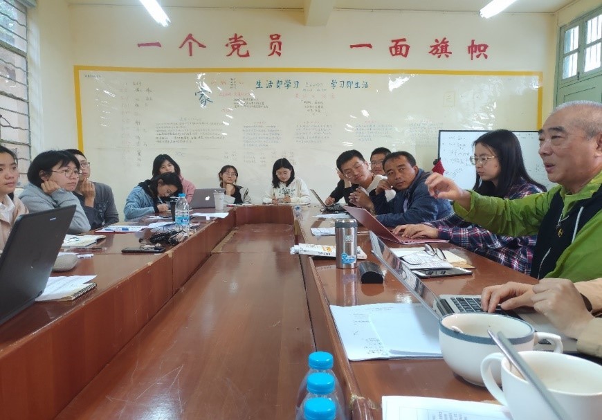 与老师座谈 与老师座谈
